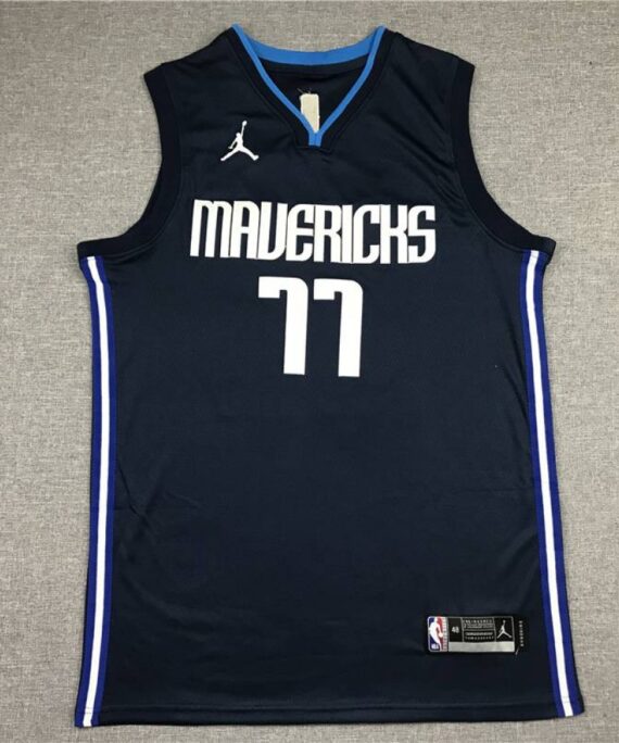 Luka DonÄić Basketball Jersey #77 Dallas Mavericks Jordan Navy Blue