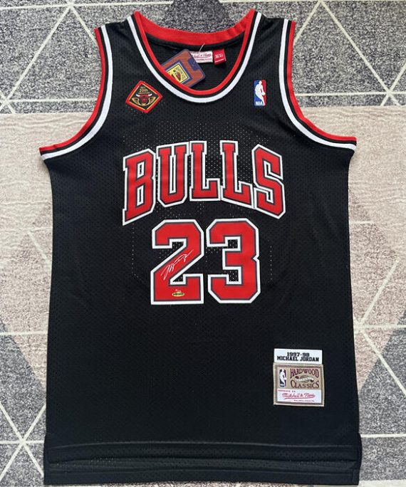 Michael Jordan #23 Chicago Bulls Firmada Edition Black Basketball Jersey